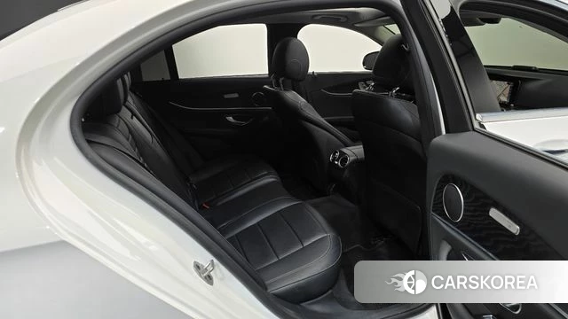 Mercedes-Benz E-Class W213 2020 Белый из Кореи, фото 2