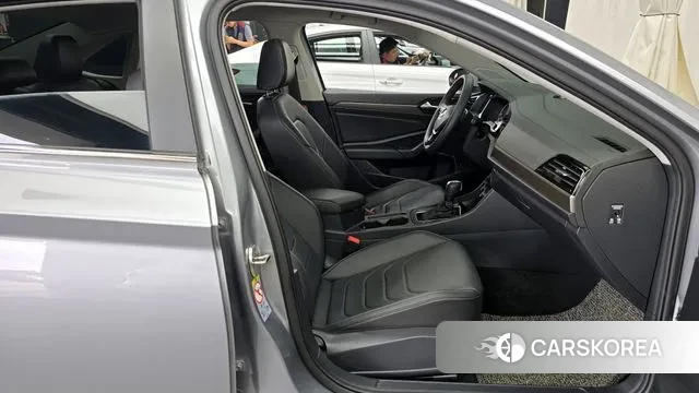 Volkswagen 7th Generation of Jetta 2020 Серебряный из Кореи, фото 2