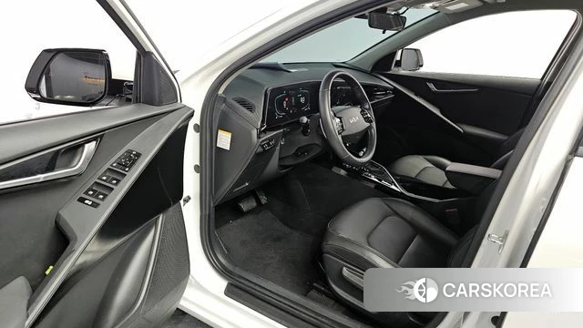 Kia Di Ol Nu Niro 2022 Белый из Кореи, фото 2