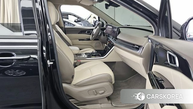 Kia Carnival 4th generation 2023 Черный из Кореи, фото 2
