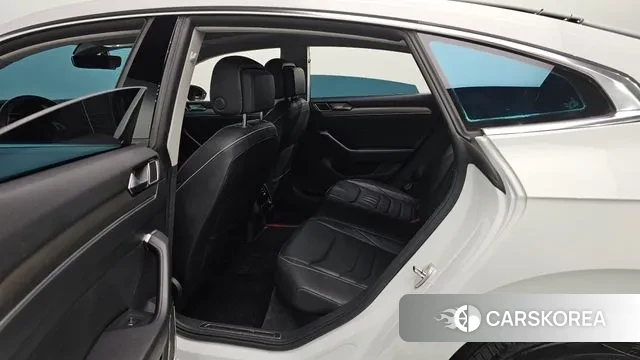 Volkswagen Arteon 2019 Белый из Кореи, фото 2