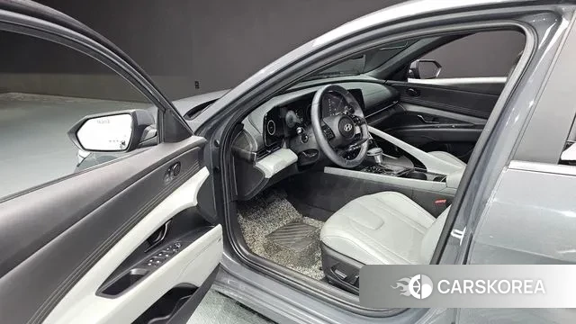 Hyundai The New Avante (CN7) 2023 Серый из Кореи, фото 2