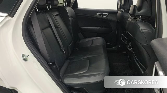 Kia Sportage 5th Generation Hybrid 2022 Белый из Кореи, фото 2