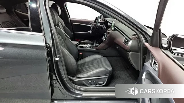 Genesis G70 2018 Серый из Кореи, фото 2