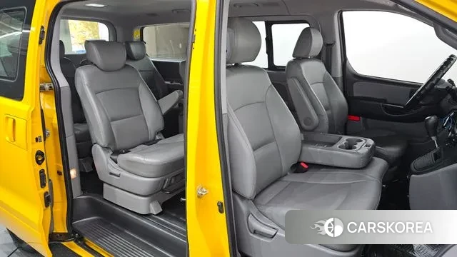 Hyundai The New Grand Starex 2019 Желтый из Кореи, фото 2