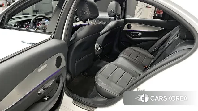 Mercedes-Benz E-Class W213 2020 Белый из Кореи, фото 2