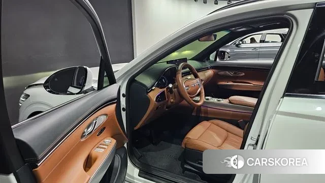 Genesis GV70 2022 Белый из Кореи, фото 2