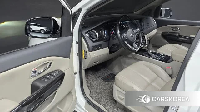 Kia The New Carnival 2018 Белый из Кореи, фото 2