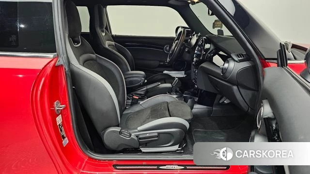 Mini Cooper S 2022 Красный из Кореи, фото 2