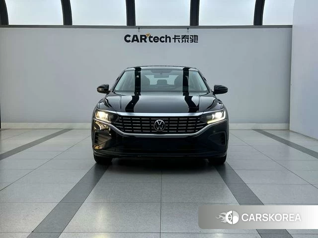 Volkswagen Passat 2022 Черный из Китая, фото 2