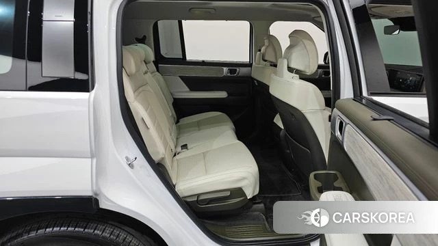 Hyundai Santa Fe (MX5) 2024 Белый из Кореи, фото 2