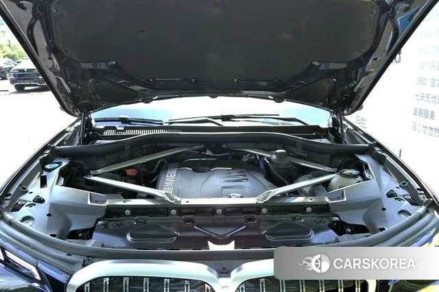 BMW X7 2024 Черный из Китая, фото 2