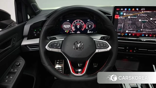 Volkswagen Golf 8th Generation 2026 Черный из Кореи, фото 2