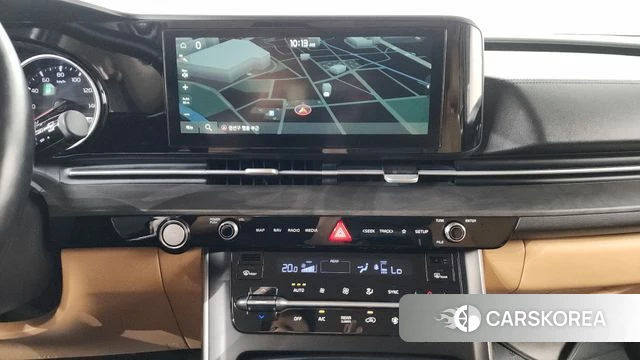 Kia Carnival 4th generation 2021 Серебряный из Кореи, фото 2