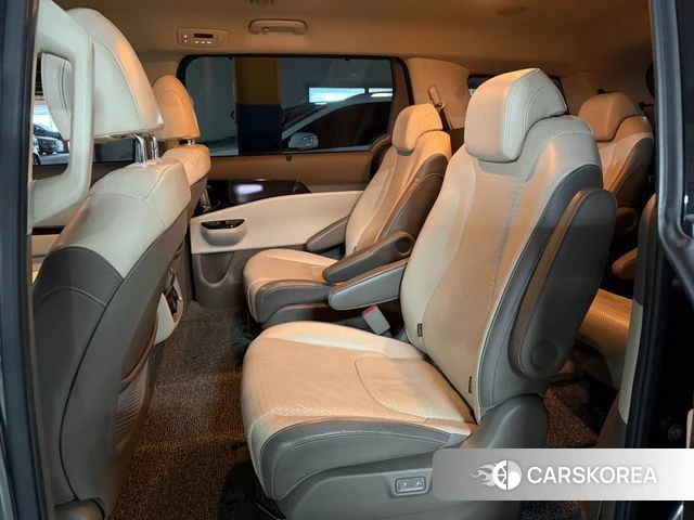 Kia Carnival 4th generation 2021 Серый из Кореи, фото 2