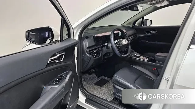 Kia The New Sportage 5th Generation Hybrid 2025 Белый из Кореи, фото 2