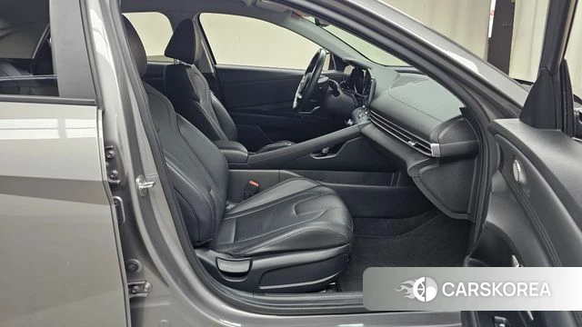 Hyundai Avante (CN7) 2020 Серебристо-серый из Кореи, фото 2