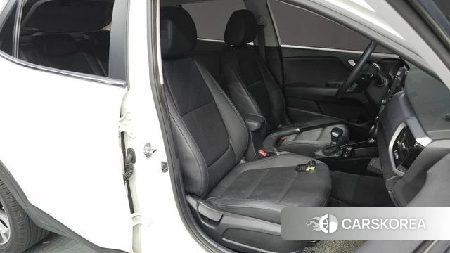 Kia Stonic 2019 Белый из Кореи, фото 2