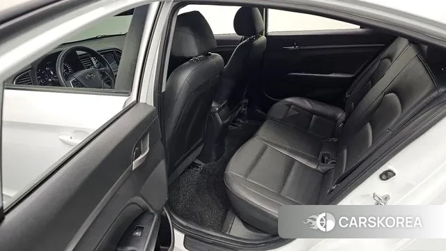 Hyundai Avante AD 2018 Белый из Кореи, фото 2