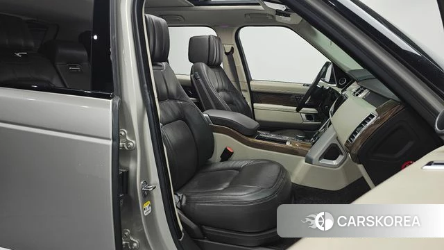 Land Rover Range Rover 4th Generation 2018 Песочный из Кореи, фото 2