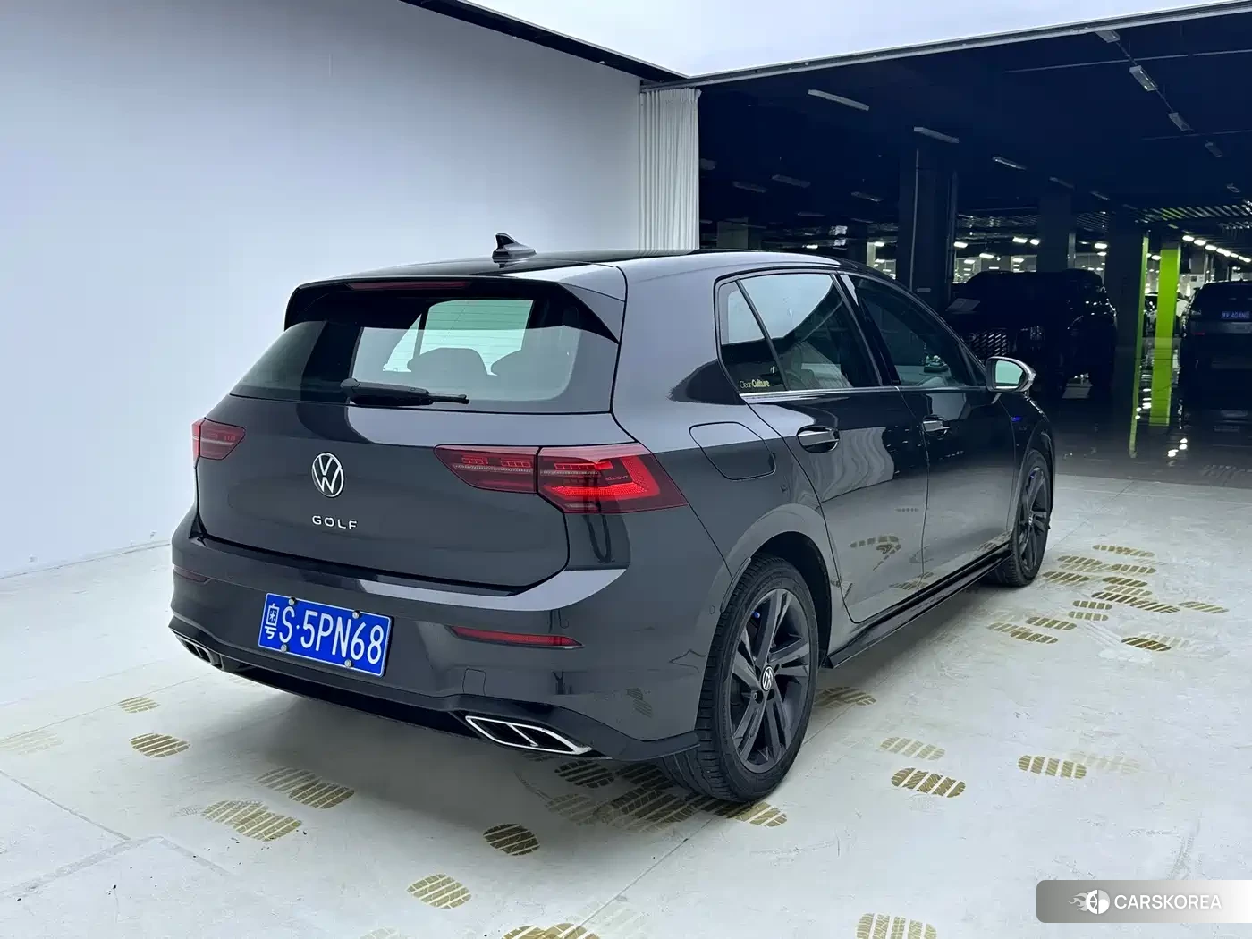 Volkswagen Golf 2023 Черный из Китая, фото 2