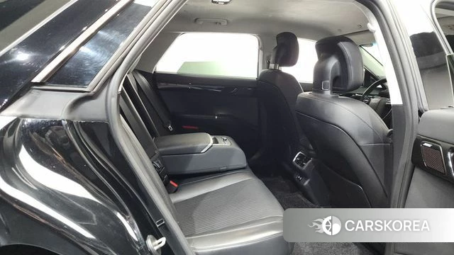Hyundai Grandeur Hybrid (GN7) 2023 Черный из Кореи, фото 2