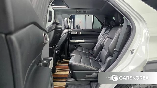 Ford Explorer 6th Generation 2020 Белый из Кореи, фото 2