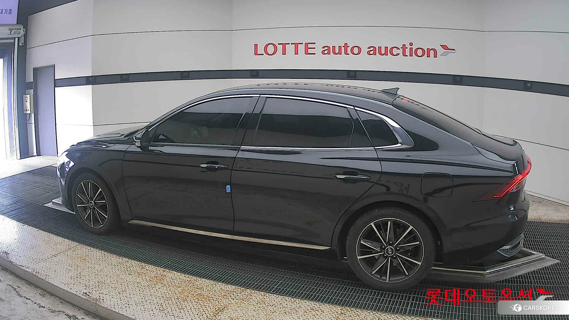 Hyundai Grandeur 2023 Abyss Black Pearl из Кореи, фото 2