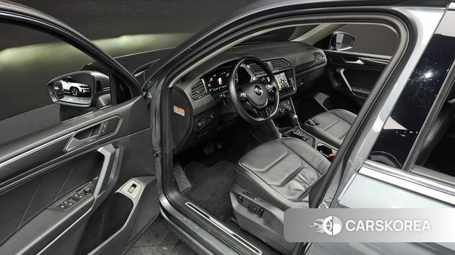 Volkswagen Tiguan Allspace 2020 Серый из Кореи, фото 2