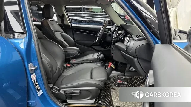 Mini Cooper 2022 Синий из Кореи, фото 2