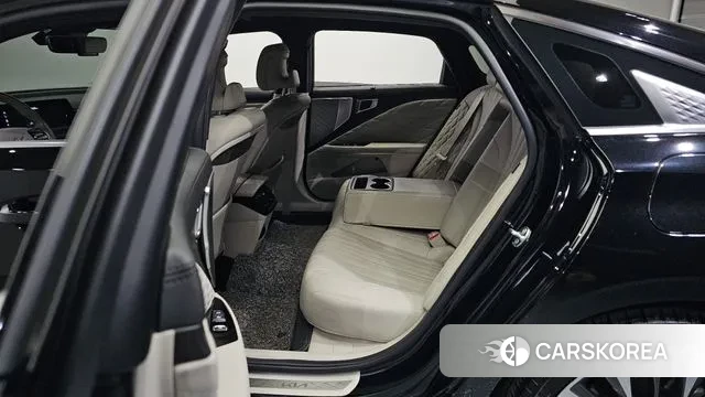 Kia K8 2023 Черный из Кореи, фото 2