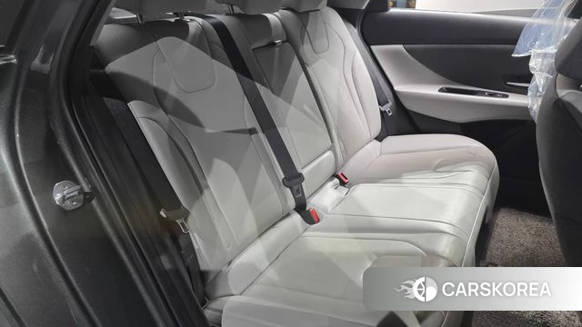 Hyundai Avante Hybrid (CN7) 2021 Серый из Кореи, фото 2