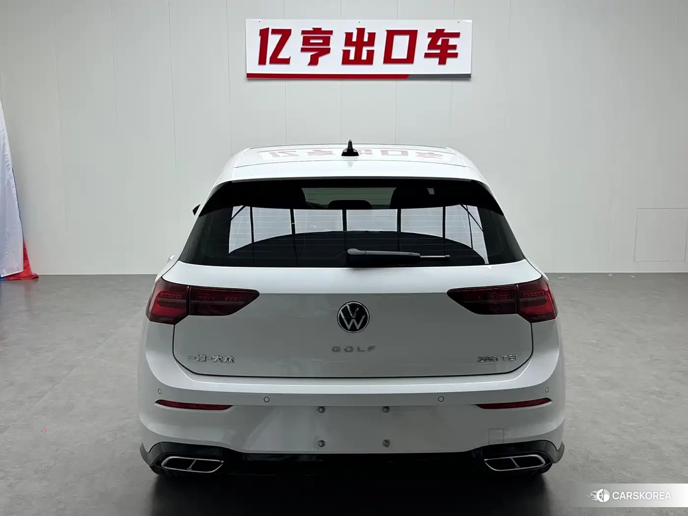 Volkswagen Golf 2022 Белый из Китая, фото 2