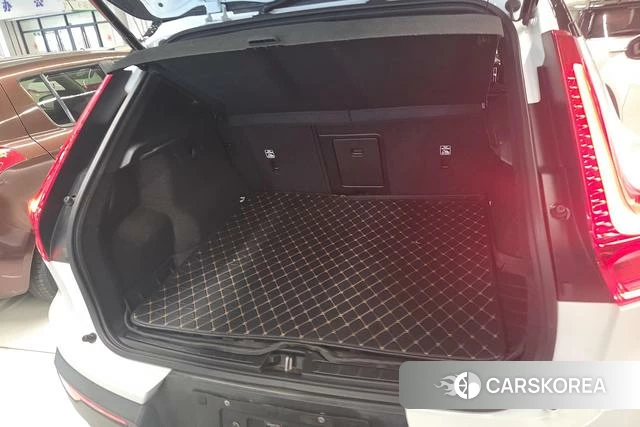 Volvo XC40 2022 Белый из Китая, фото 2