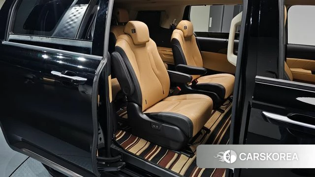 Kia Carnival 4th generation 2022 Черный из Кореи, фото 2