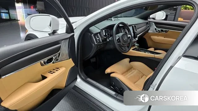 Volvo V90 Cross-Country 2018 Белый из Кореи, фото 2
