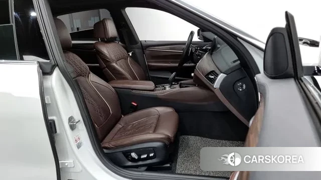 BMW 6 Series GT (G32) 2020 Белый из Кореи, фото 2