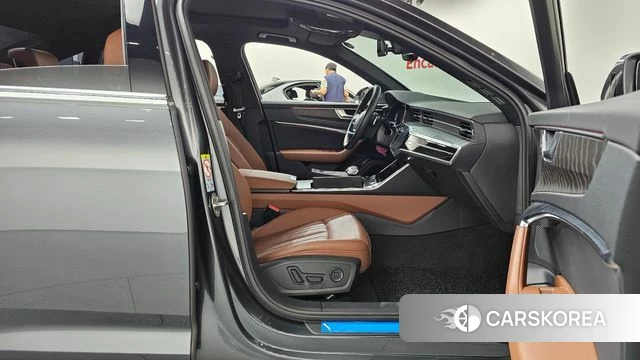 Audi A6 (C8) 2022 Серый из Кореи, фото 2