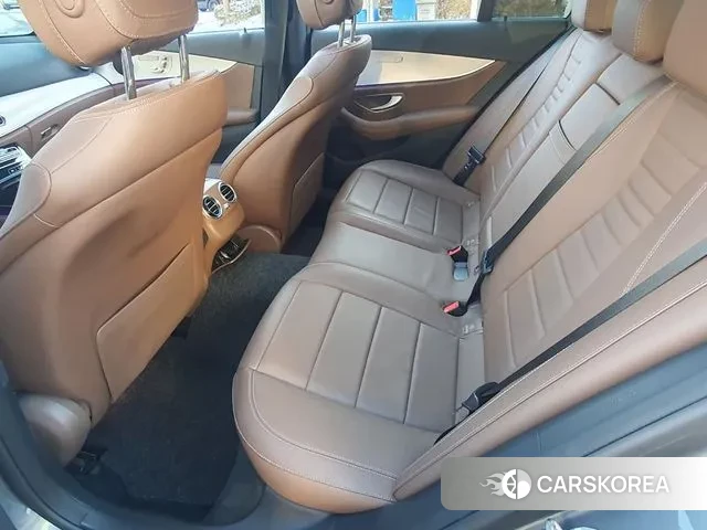 Mercedes-Benz E-Class W213 2020 Серый из Кореи, фото 2