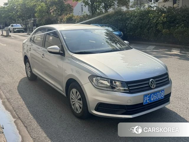 Volkswagen Santana 2022 Серебристо-серый из Китая, фото 2