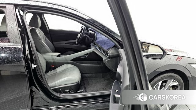 Hyundai The New Avante (CN7) 2023 Черный из Кореи, фото 2