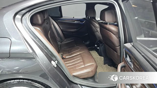 BMW 5 Series (G30) 2019 Серый из Кореи, фото 2