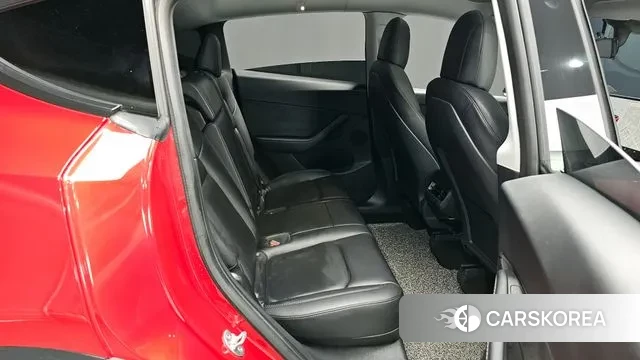 Tesla Model Y 2021 Красный из Кореи, фото 2