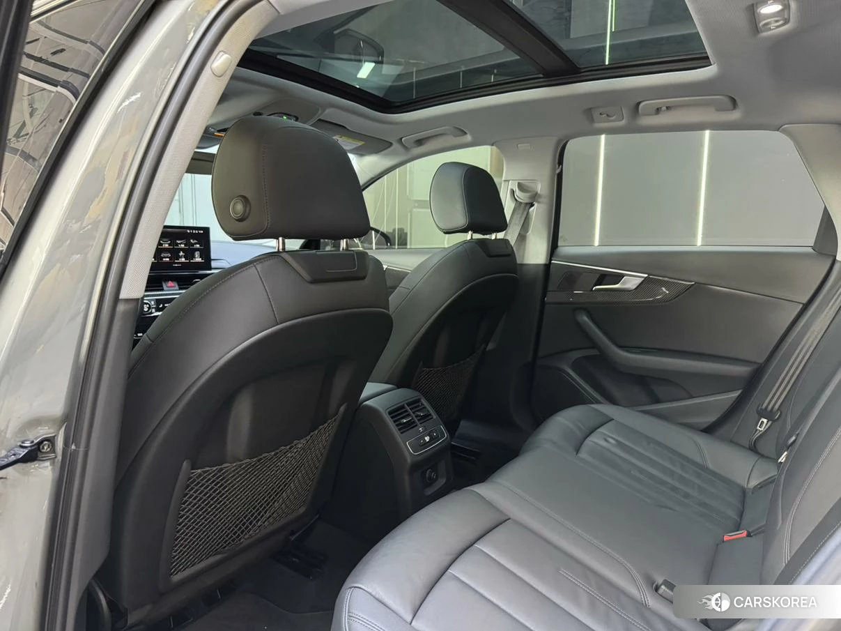Audi A4 (import) 2021 Серебристо-серый из Китая, фото 2