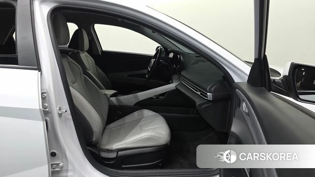 Hyundai Avante Hybrid (CN7) 2021 Белый из Кореи, фото 2