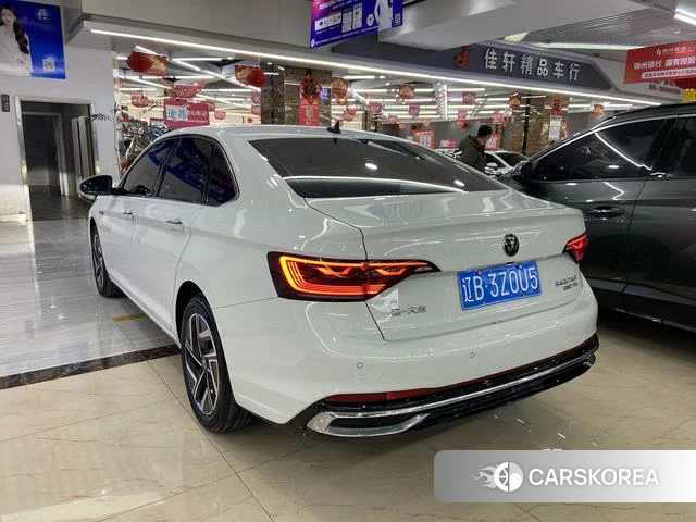 Volkswagen Sagitar 2022 Белый из Китая, фото 2