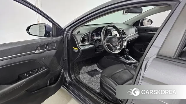 Hyundai Avante AD 2018 Серый из Кореи, фото 2