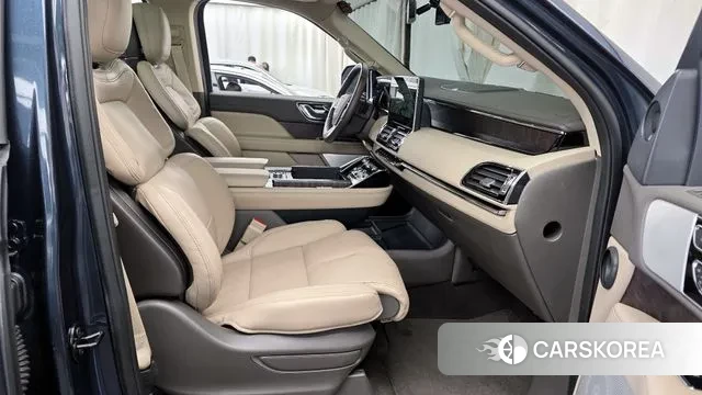Lincoln Navigator 4th generation 2022 Синий из Кореи, фото 2