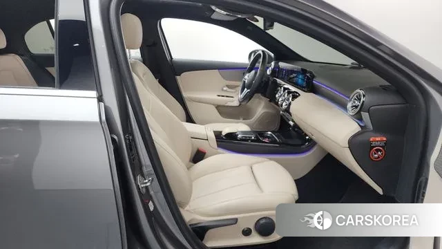 Mercedes-Benz A-Class W177 2021 Серый из Кореи, фото 2