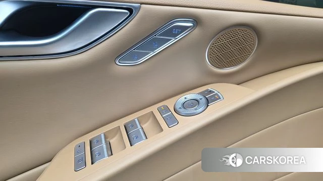 Genesis G80 (RG3) 2024 Серебряный из Кореи, фото 2